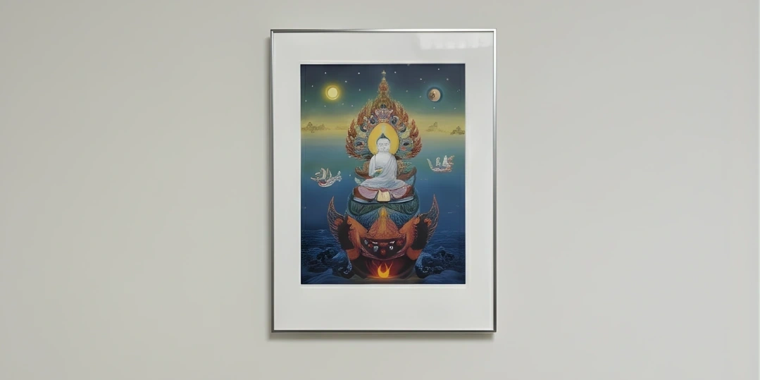 Inlijsting van Thais Boeddha-kunstwerk in strak zilveren frame